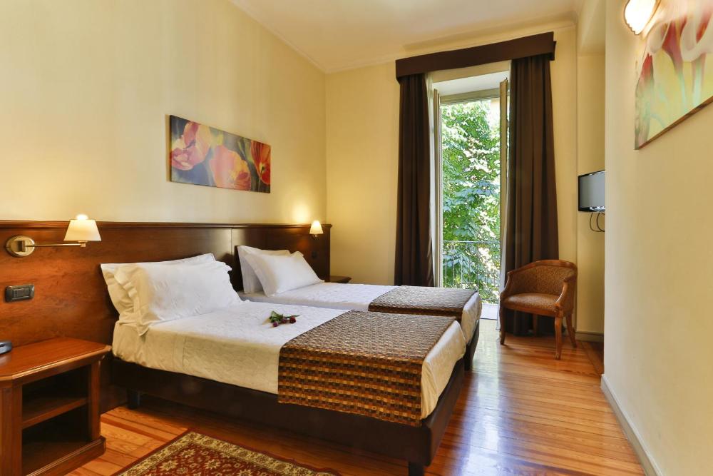 Deluxe Suite interior